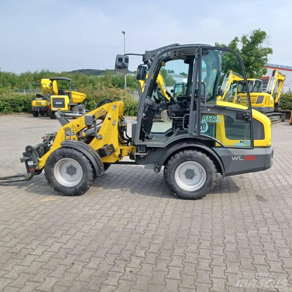 Wacker Neuson WL38 Incarcator pe pneuri