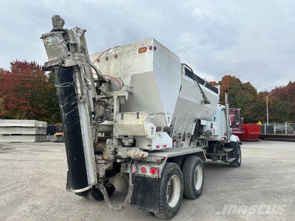 Freightliner 108 SD Altele