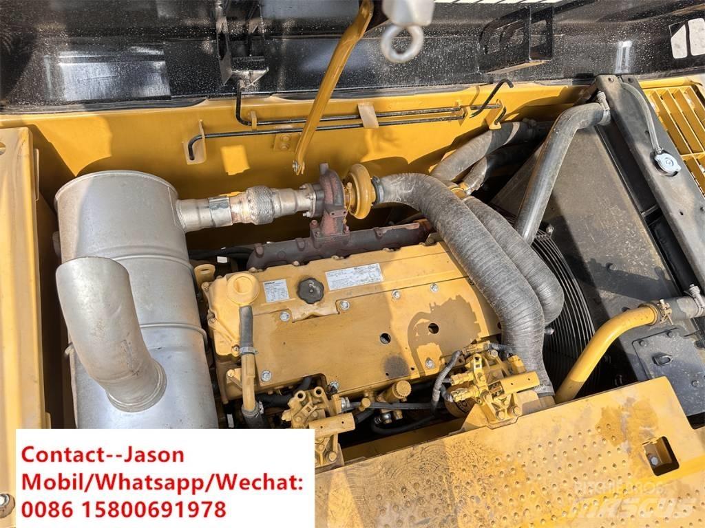CAT 320D2 Excavatoare pe șenile

