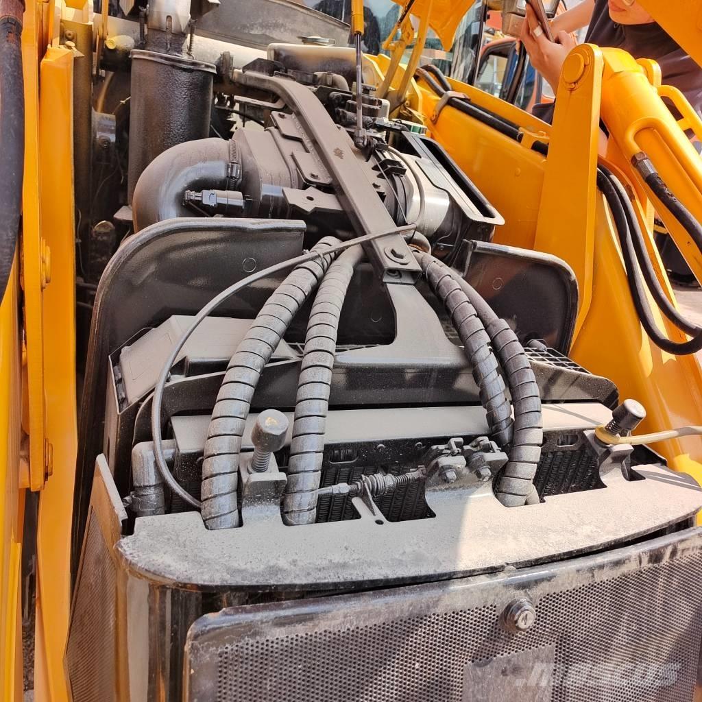 JCB 3 CX Buldoexcavatoare
