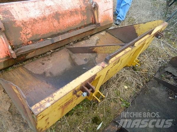  Kauss 180 Alte masini si accesorii pentru încarcat si sapaturi