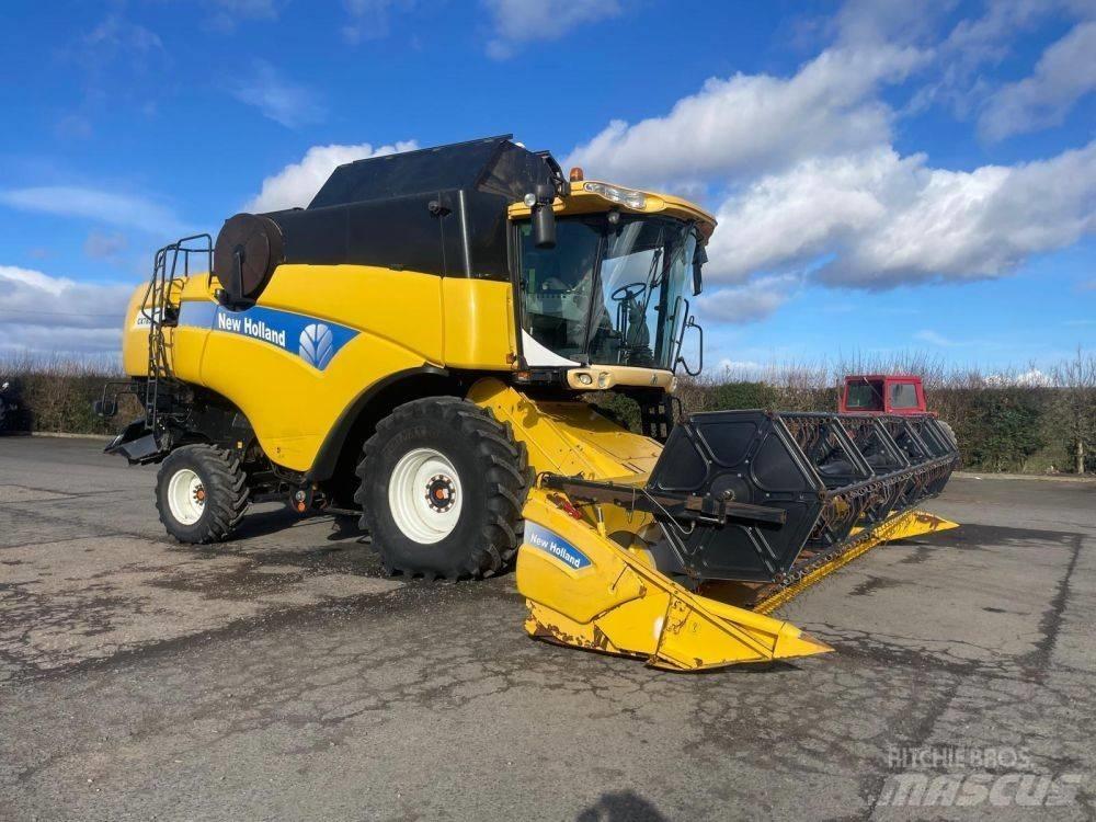 New Holland CX 780 Combine de secerat