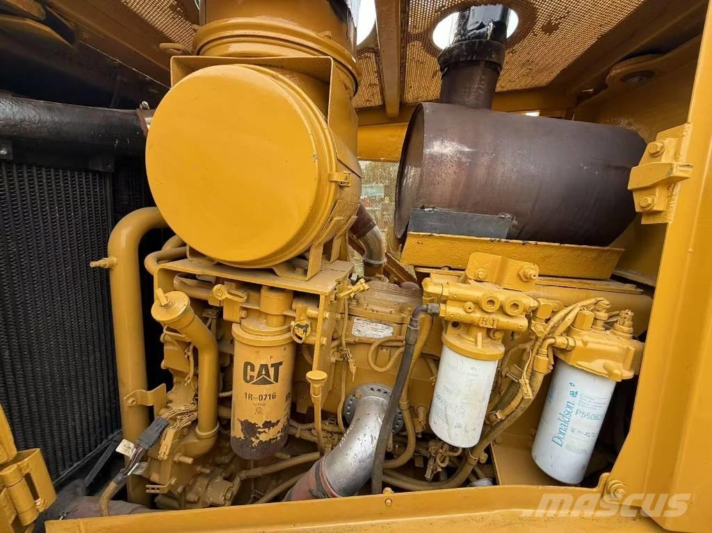CAT D 8 T Buldozere pe senile