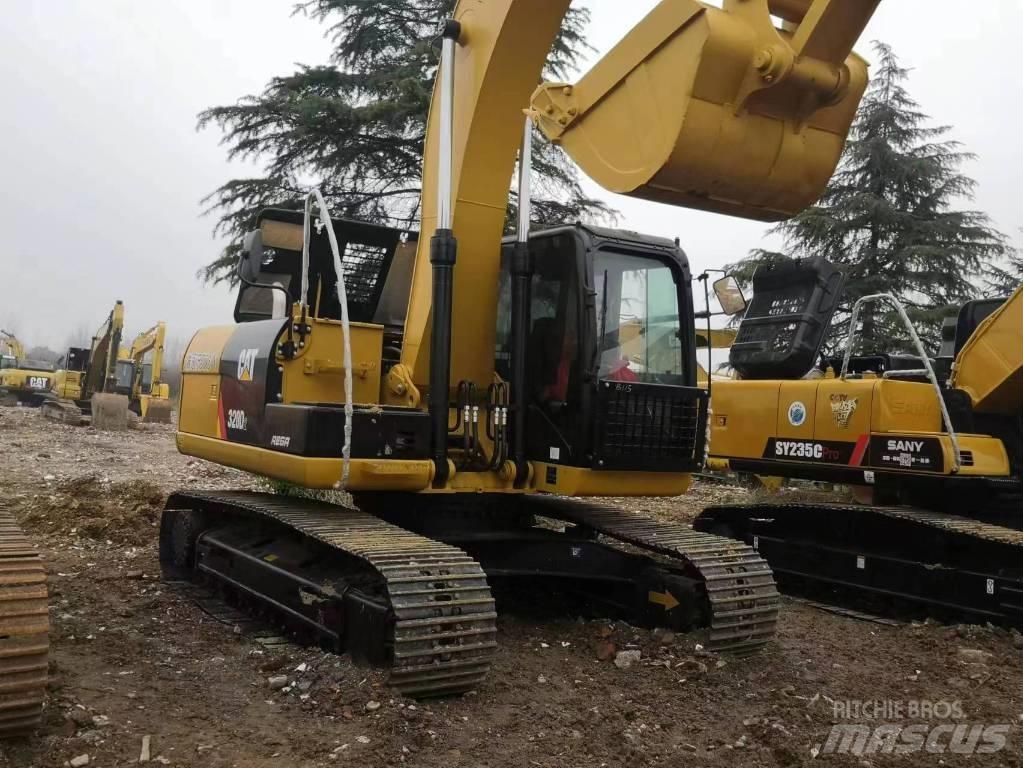 CAT 320 D Excavatoare pe șenile
