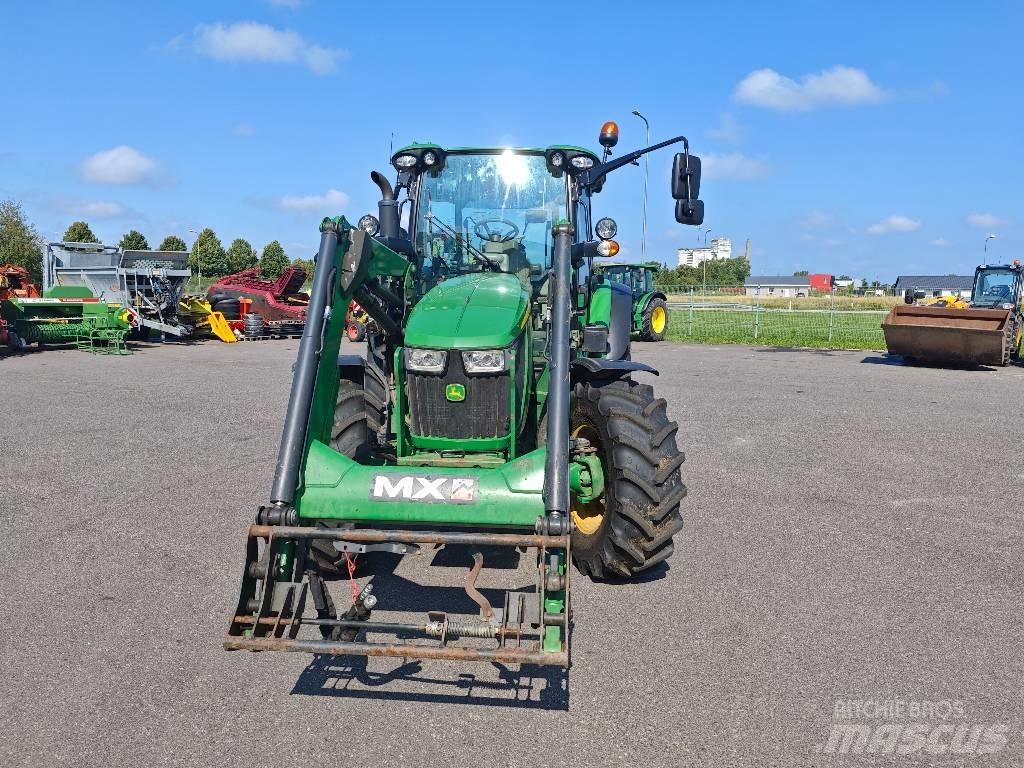 John Deere 5115 R Tractoare