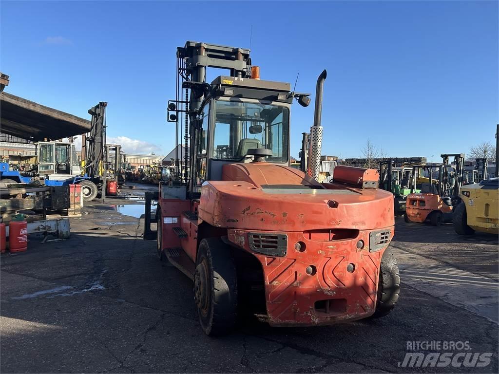 Kalmar DCE150-12 Stivuitor diesel