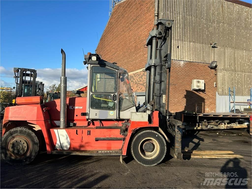 Kalmar DCE150-12 Stivuitor diesel