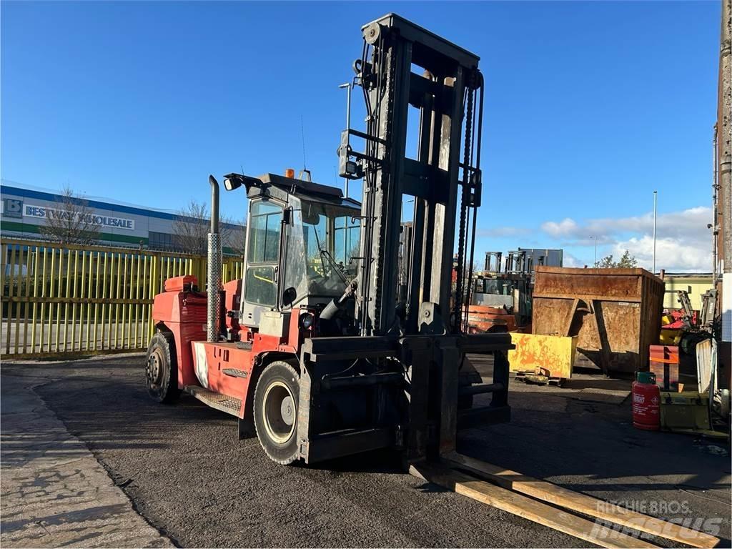 Kalmar DCE150-12 Stivuitor diesel