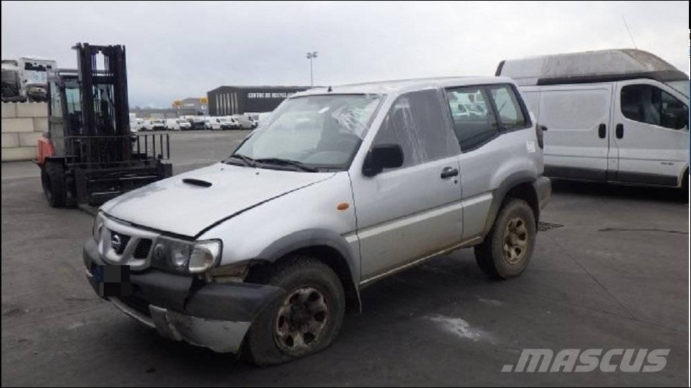 Nissan Terrano II Masini