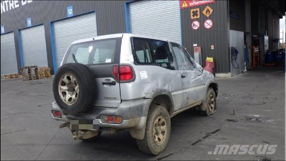 Nissan Terrano II Masini