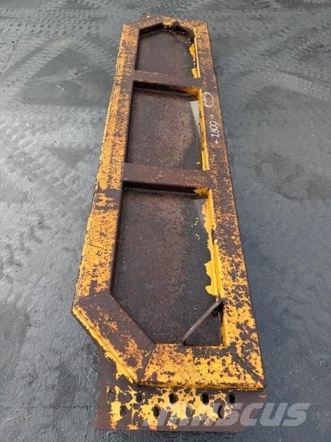 CAT TAILGATE Transportoare articulate