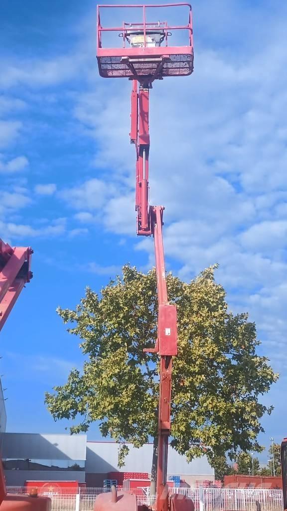 JLG 450 AJS II Nacele cu brat articulat