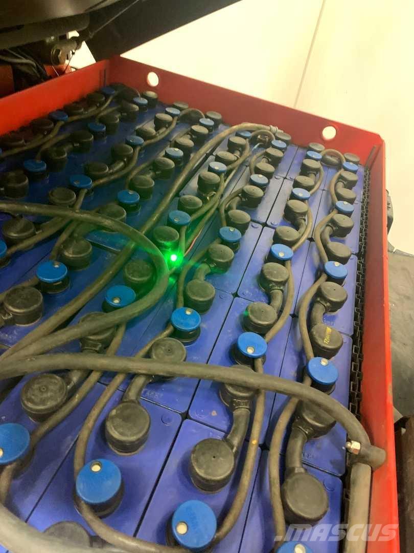 Linde E25 Stivuitor electric