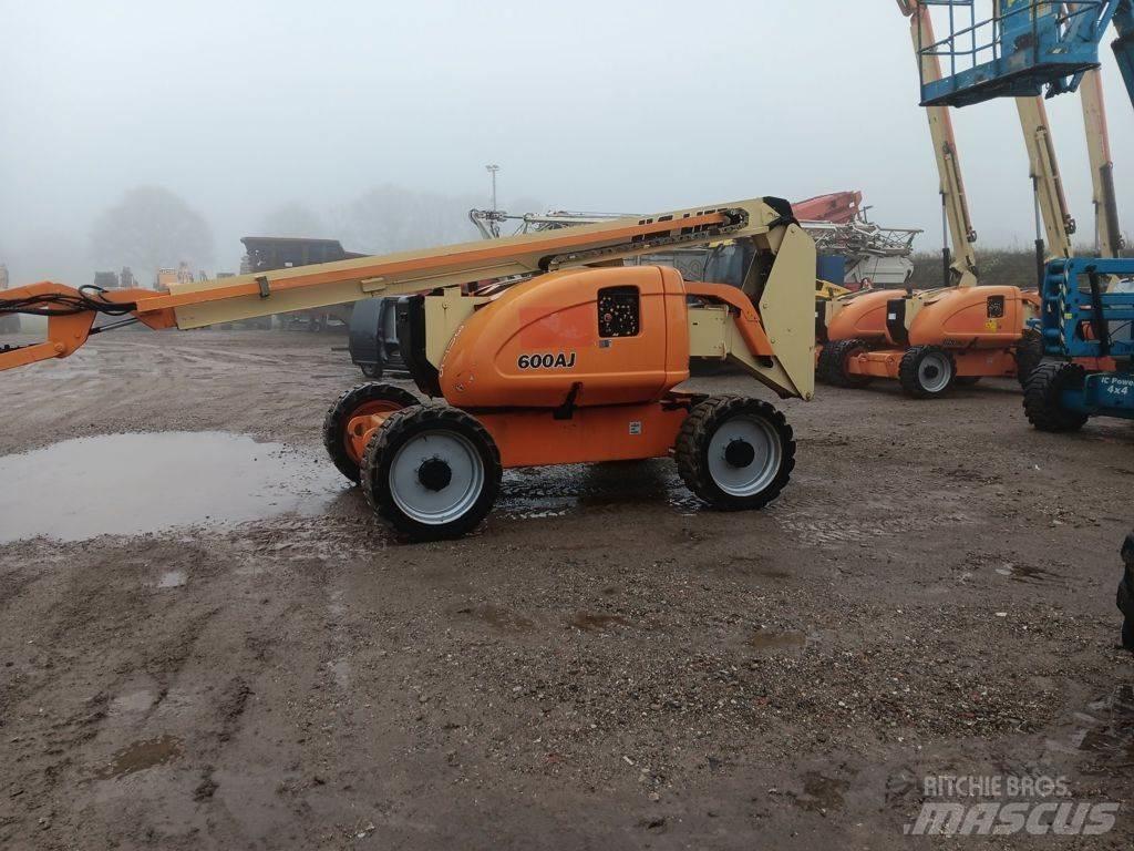 JLG 600AJ Nacele cu brat articulat
