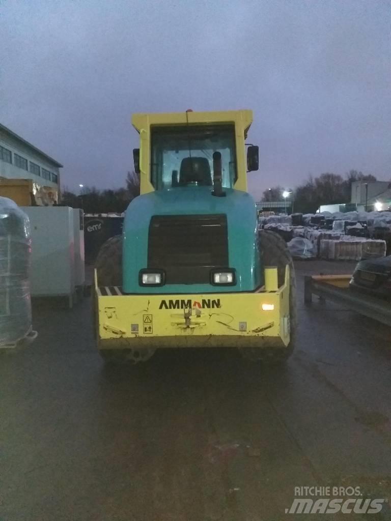 Ammann ASC 130 Cilindri compactori dubli
