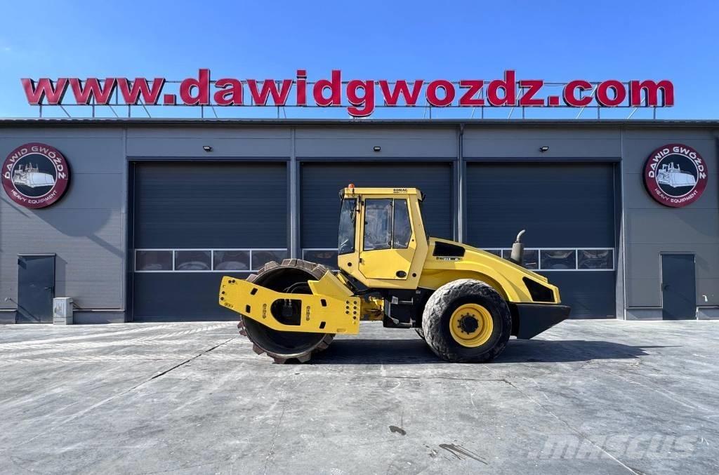 Bomag BW 213 D-4 Compactoare monocilindrice