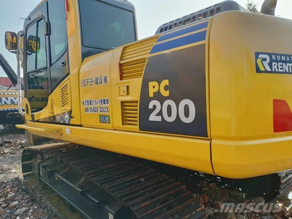 Komatsu PC 200-8 Excavatoare pe șenile
