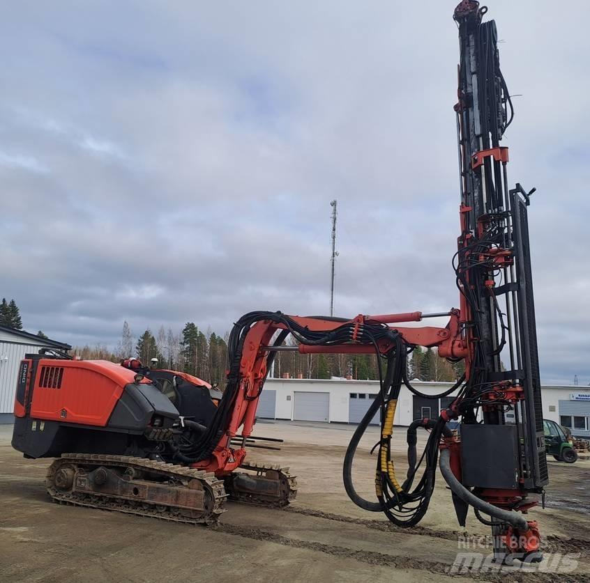 Sandvik DC 410 Ri Echipamente de forare la suprafata