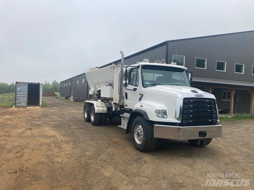 Freightliner SD 114 Betoniera
