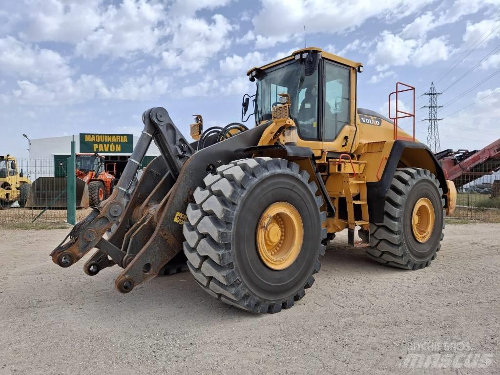Volvo L 220 H Incarcator pe pneuri