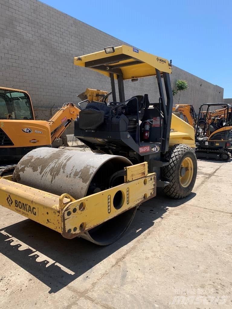 Bomag BW 177DH-50 Compactoare monocilindrice