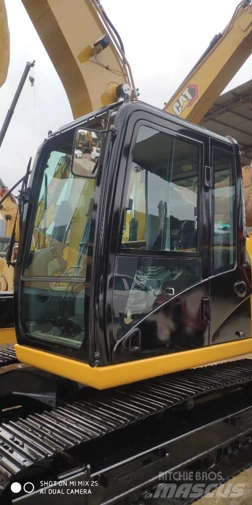 CAT 2021 CAT 313D2GC Excavatoare cu roti