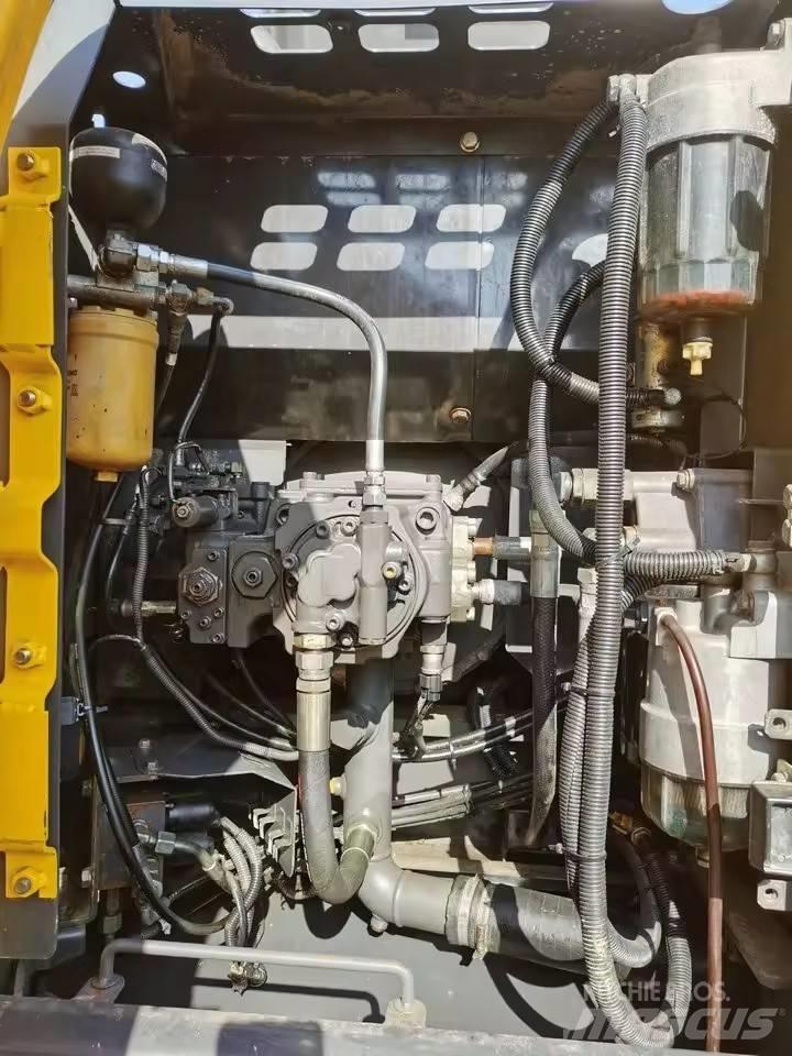 Sumitomo SH130-6 Excavatoare pe șenile
