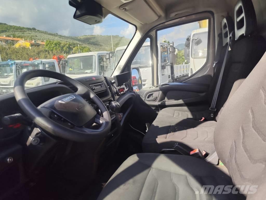 Iveco Daily 35-130 Camioane cu macara