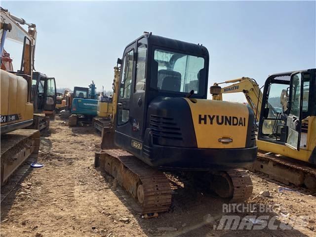 Hyundai 60 Excavatoare pe șenile
