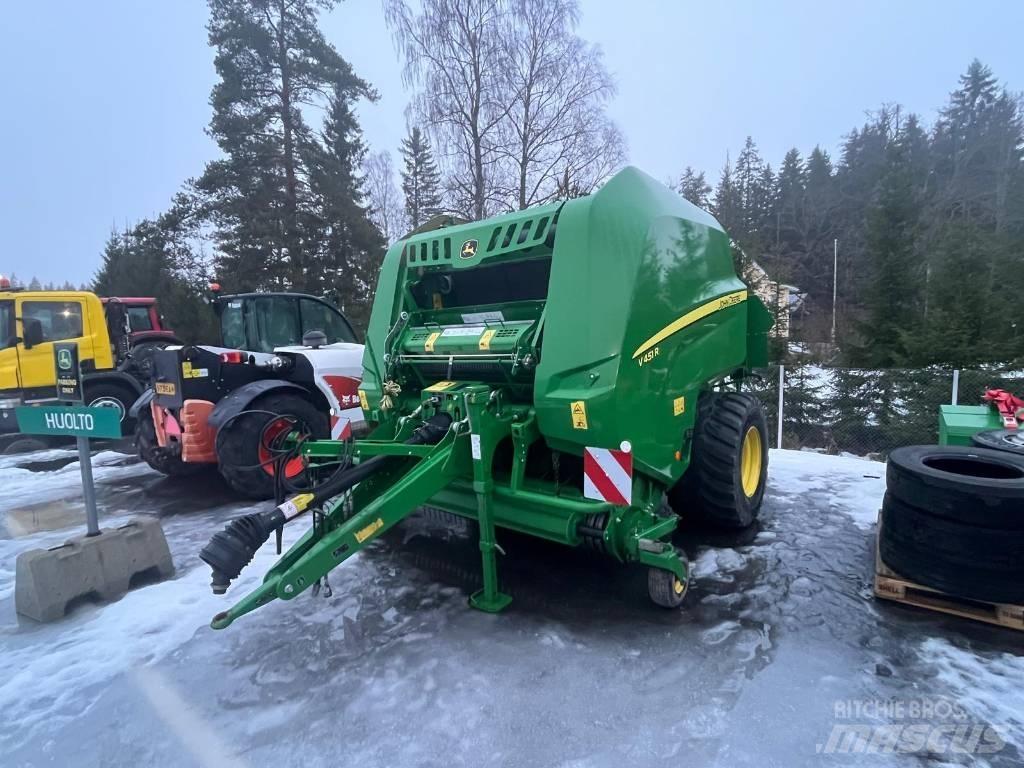 John Deere V451R Masina de balotat cilindric