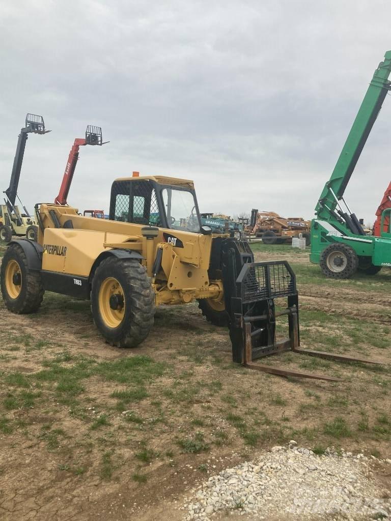 CAT TH83 Stivuitoare telescopice