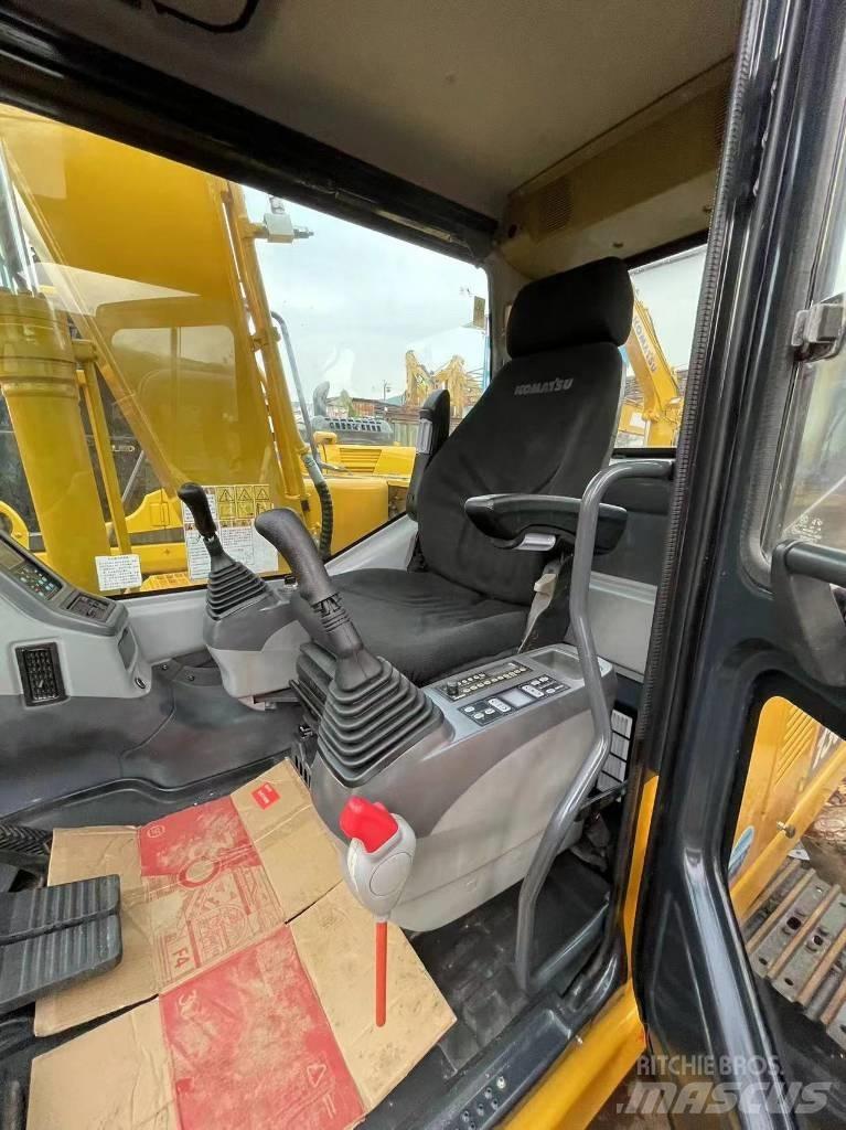 Komatsu PC 130-7 Excavatoare pe șenile
