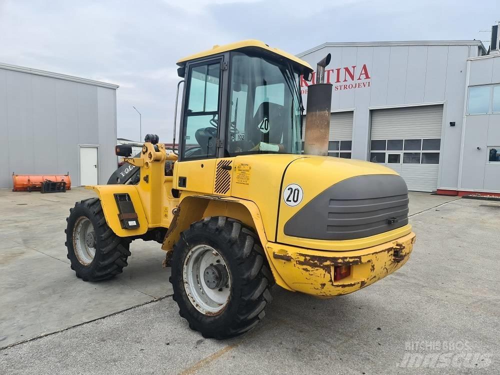 Volvo L 40 B Incarcator pe pneuri