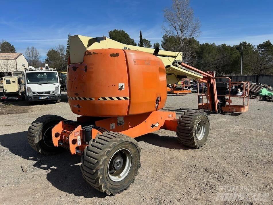 JLG 510 AJ Nacele cu brat articulat