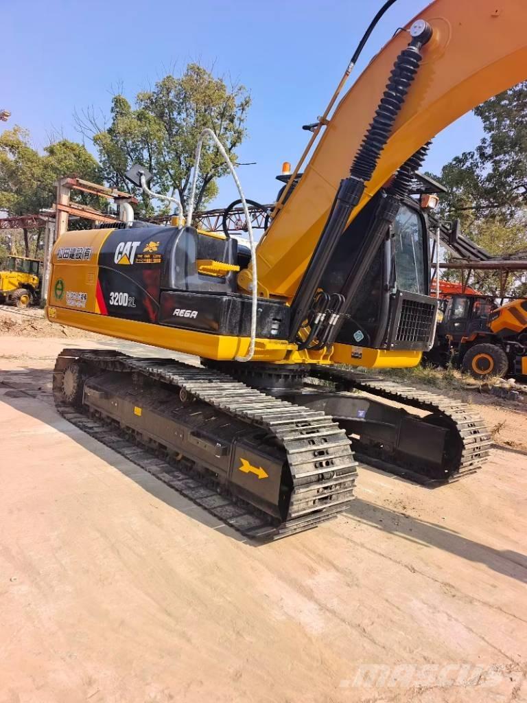 CAT 320 D2L Excavatoare pe șenile
