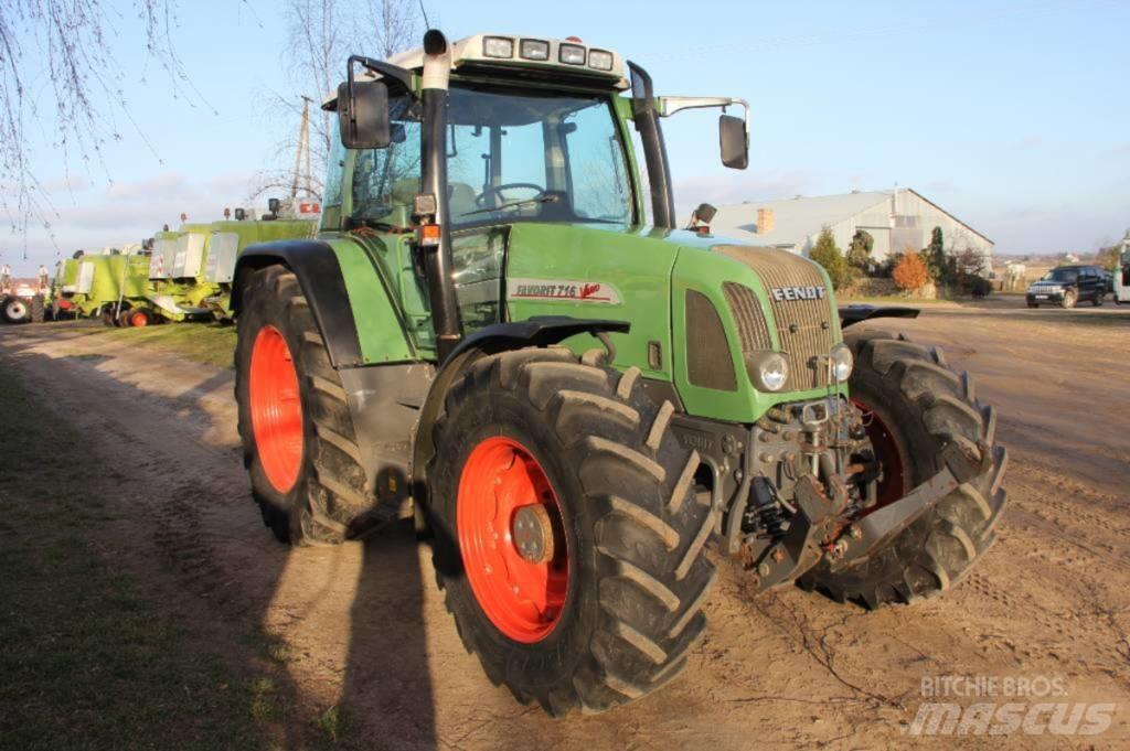 Fendt 716 Tractoare