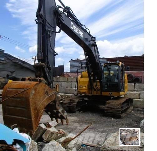 John Deere 245 GLC Excavatoare pe șenile
