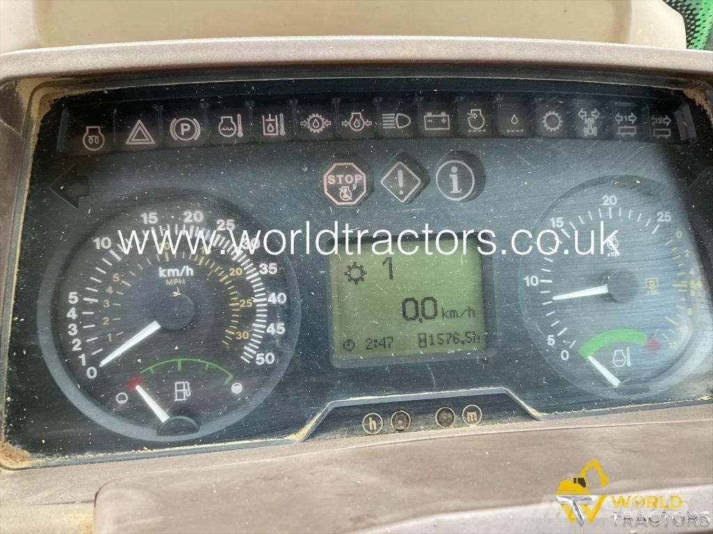 John Deere 6820 Tractoare