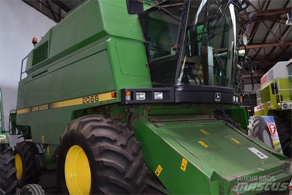 John Deere 2066 Combine de secerat