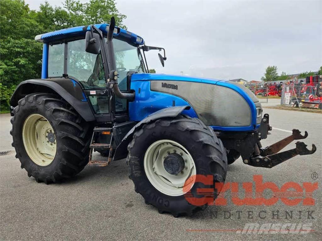 Valtra T 140 Tractoare