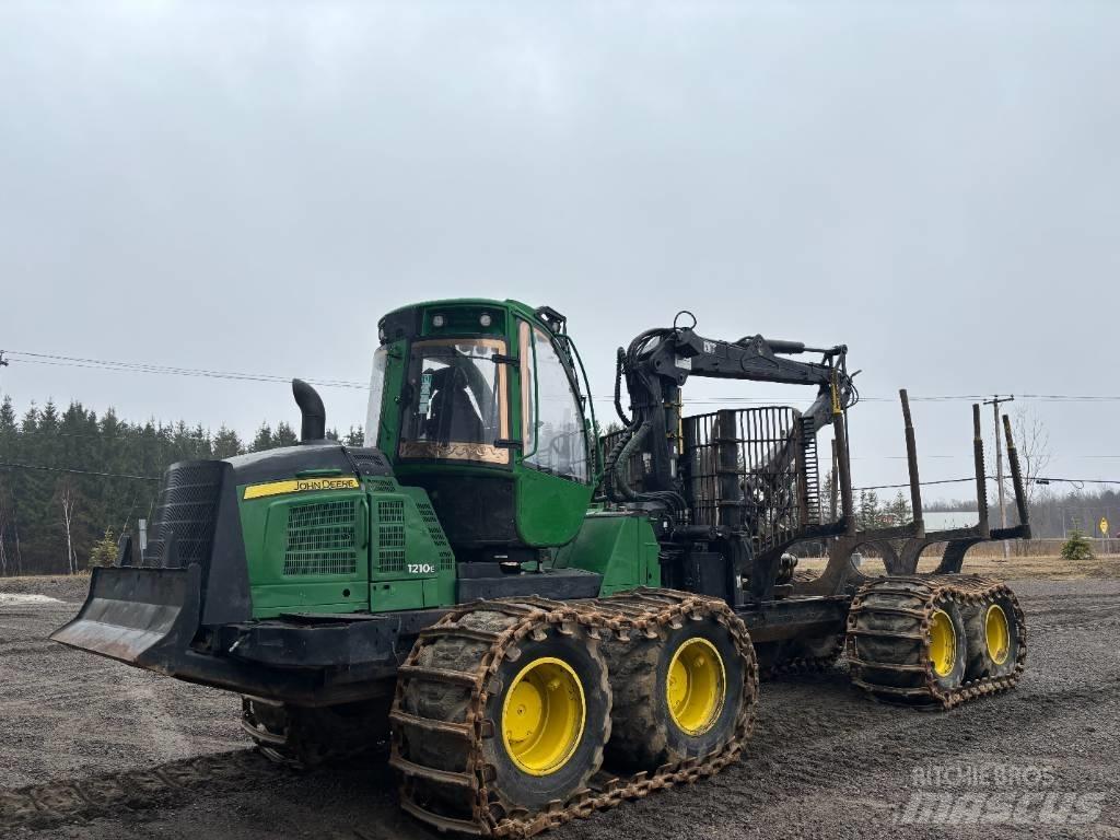 John Deere 1210 E Transportoare