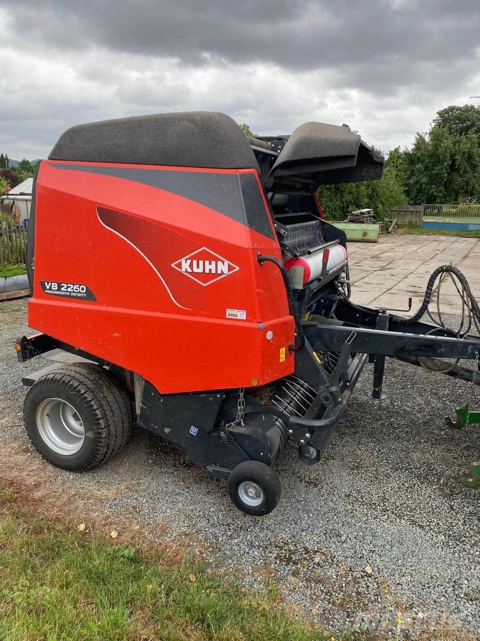 Kuhn VB 2260 Masina de balotat cilindric