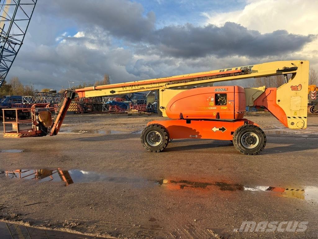 JLG 800 AJ Nacele cu brat articulat