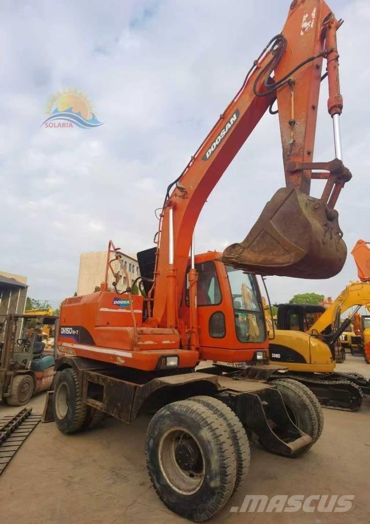 Doosan DH 150 W-7 Excavatoare cu roti