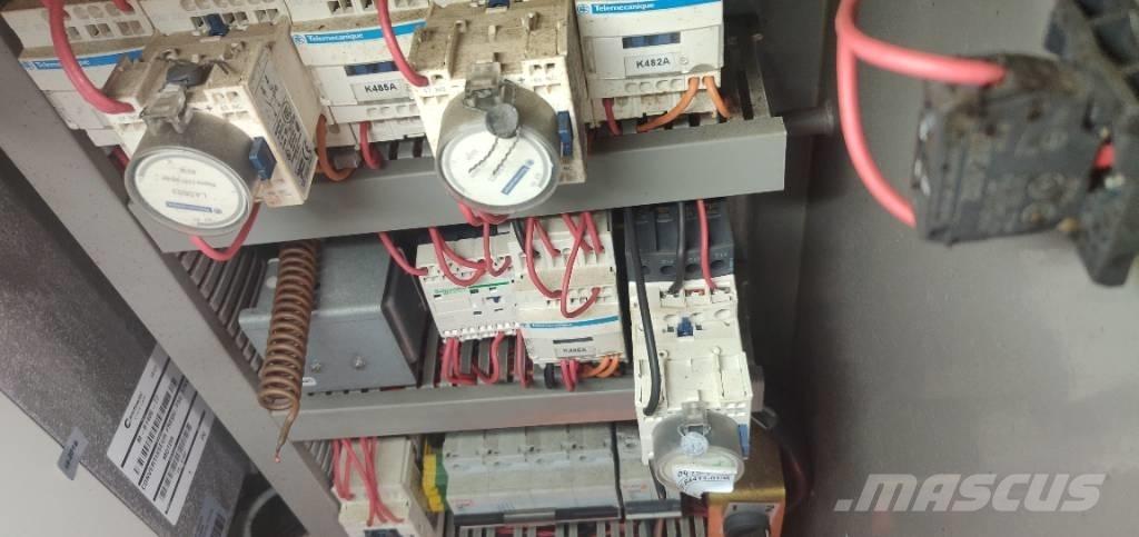 Potain MD365B Macarale turn