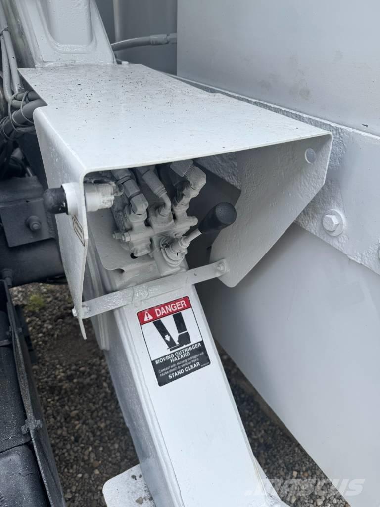 Altec LR V 56 Platforme aeriene montate pe camion