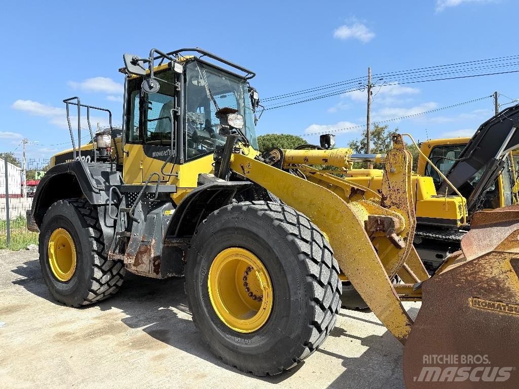 Komatsu WA 380-8 Incarcator pe pneuri