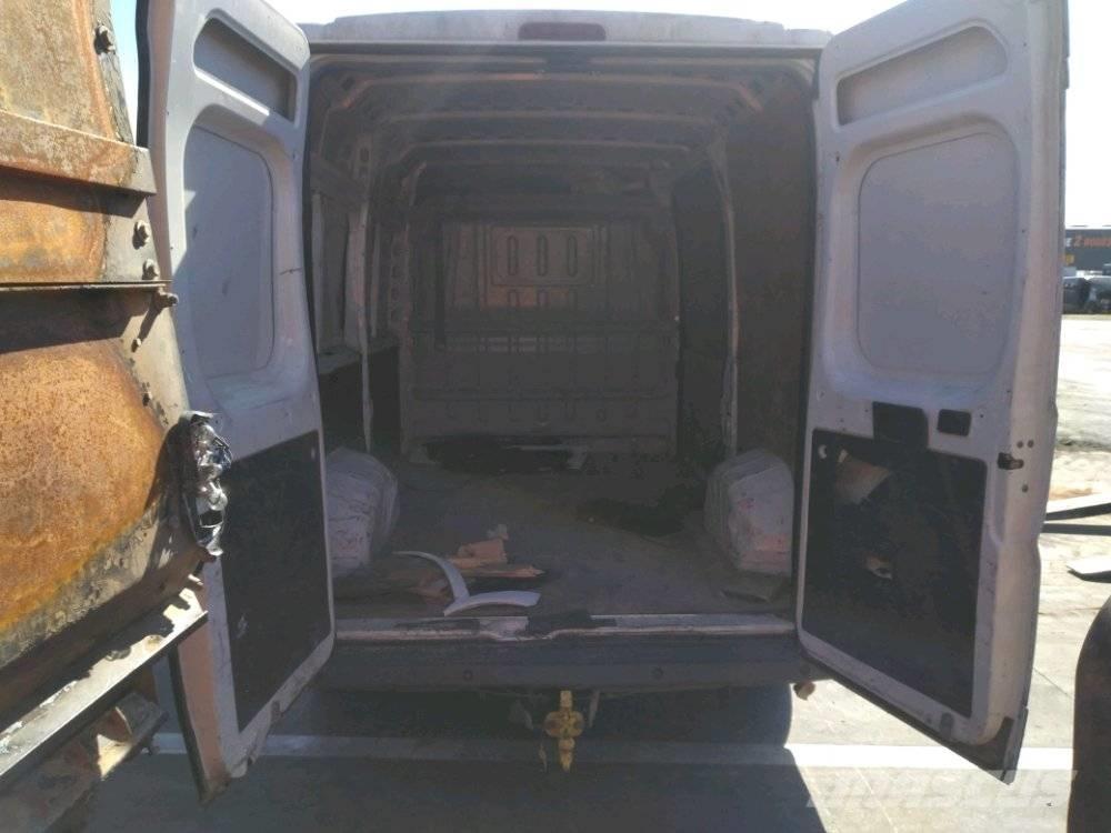 Peugeot BOXER 3 Autoutilitara transoprt marfuri