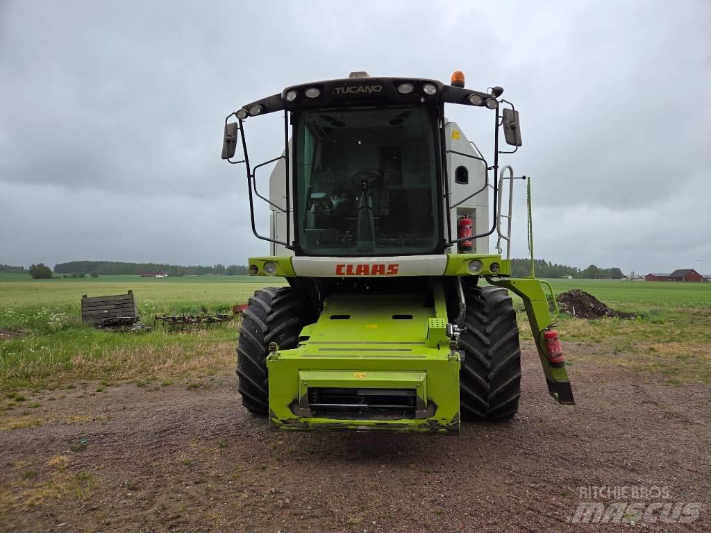 CLAAS Tucano 430 Combine de secerat