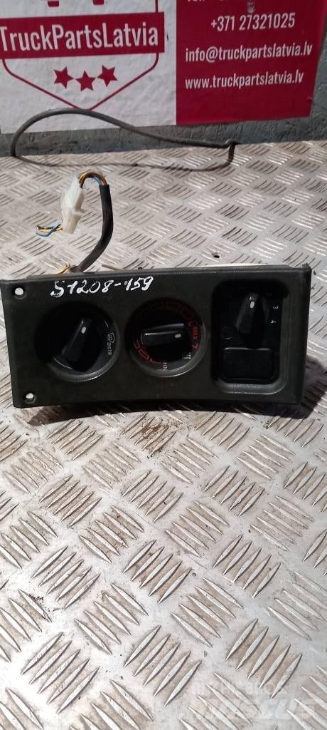 Scania 94 D.    1352348 Cabine si interior